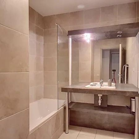 Tres Joli T3 Vieux Port Apartment Cannes